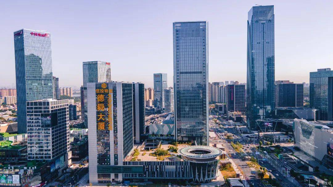 广州番禺:"双带"建设助推区域高质量发展_万博_商务区_经济带