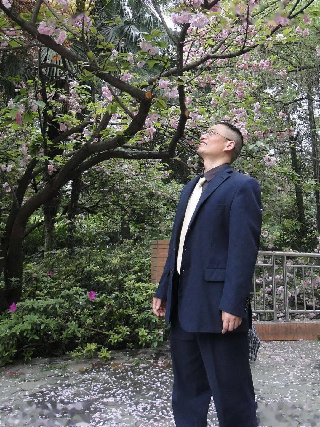 教师作品最朴实的读书人