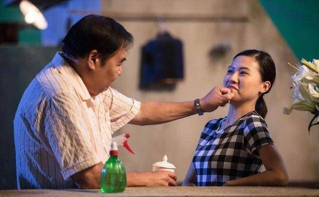 她是王晶女儿,私自接拍时尚片被王晶怒说,今30岁仍时尚迷人_王子涵