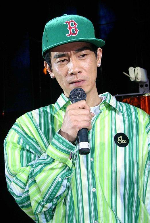 "山鸡哥"陈小春成名前的辛酸往事《上》_电影_小时候_一家