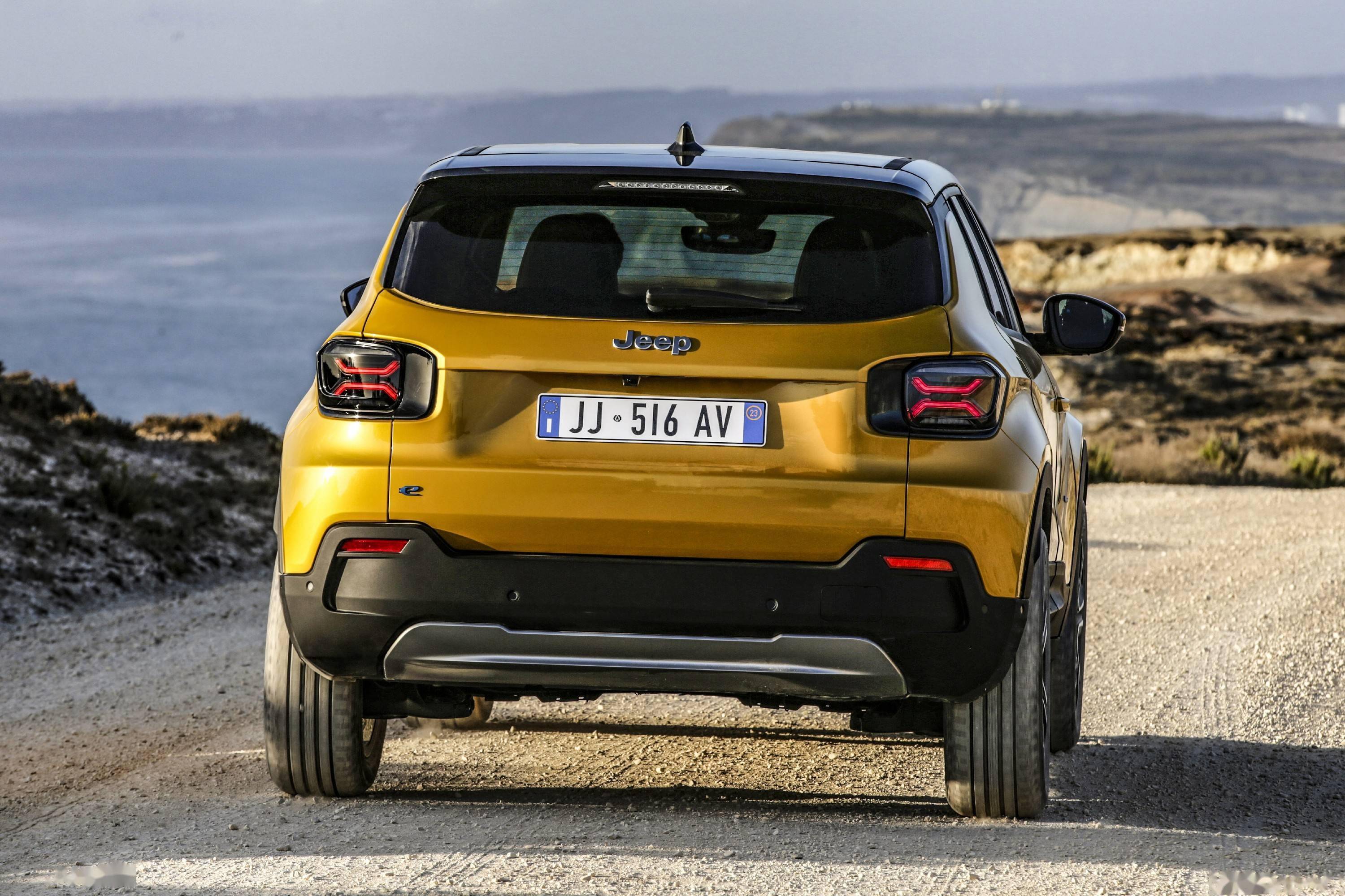 续航里程达400km jeep全新纯电suv巴黎车展亮相_搜狐汽车_搜狐网