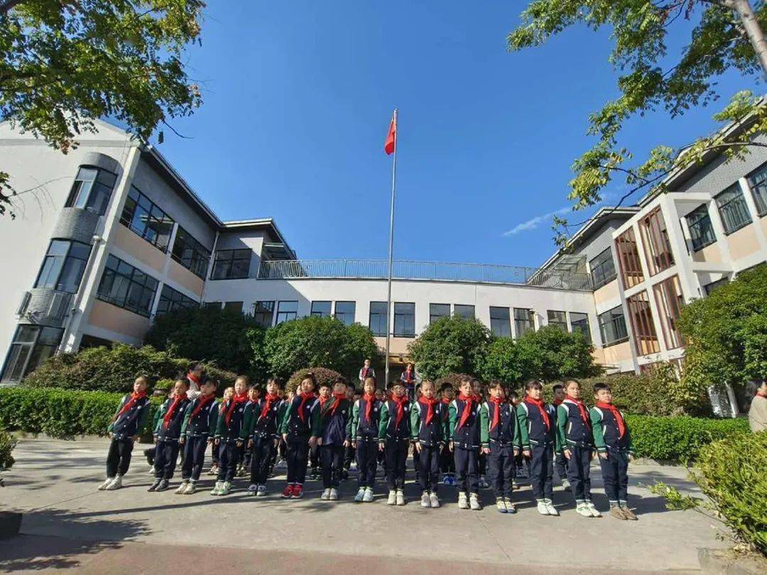 【童味教育61和美乔小】百千万炬光 耀星汉光明——临平区乔司小学