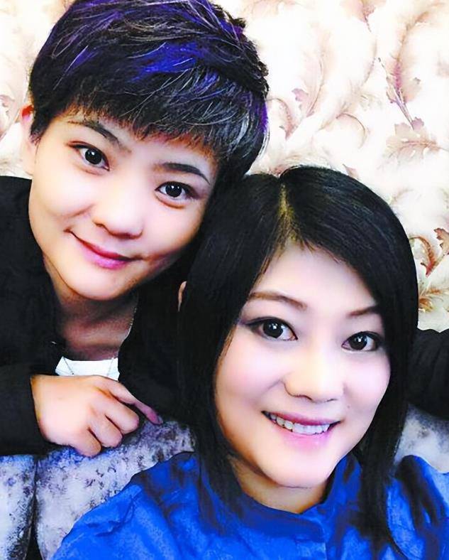 "沧桑歌手"何静:49岁仍单身,她为何不再相信爱情?_高大林_千百惠_家庭