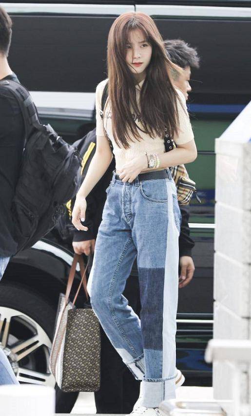 金智秀私服穿搭太优秀,甜美又不失高级感,不愧是南韩神颜