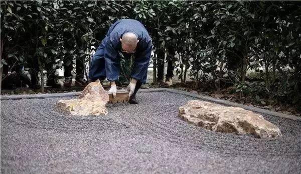 日本庭院枯山水的世界，国宝级枯山水设计师，竟是一位寺庙住持？！_庭园_野俊_瀑布