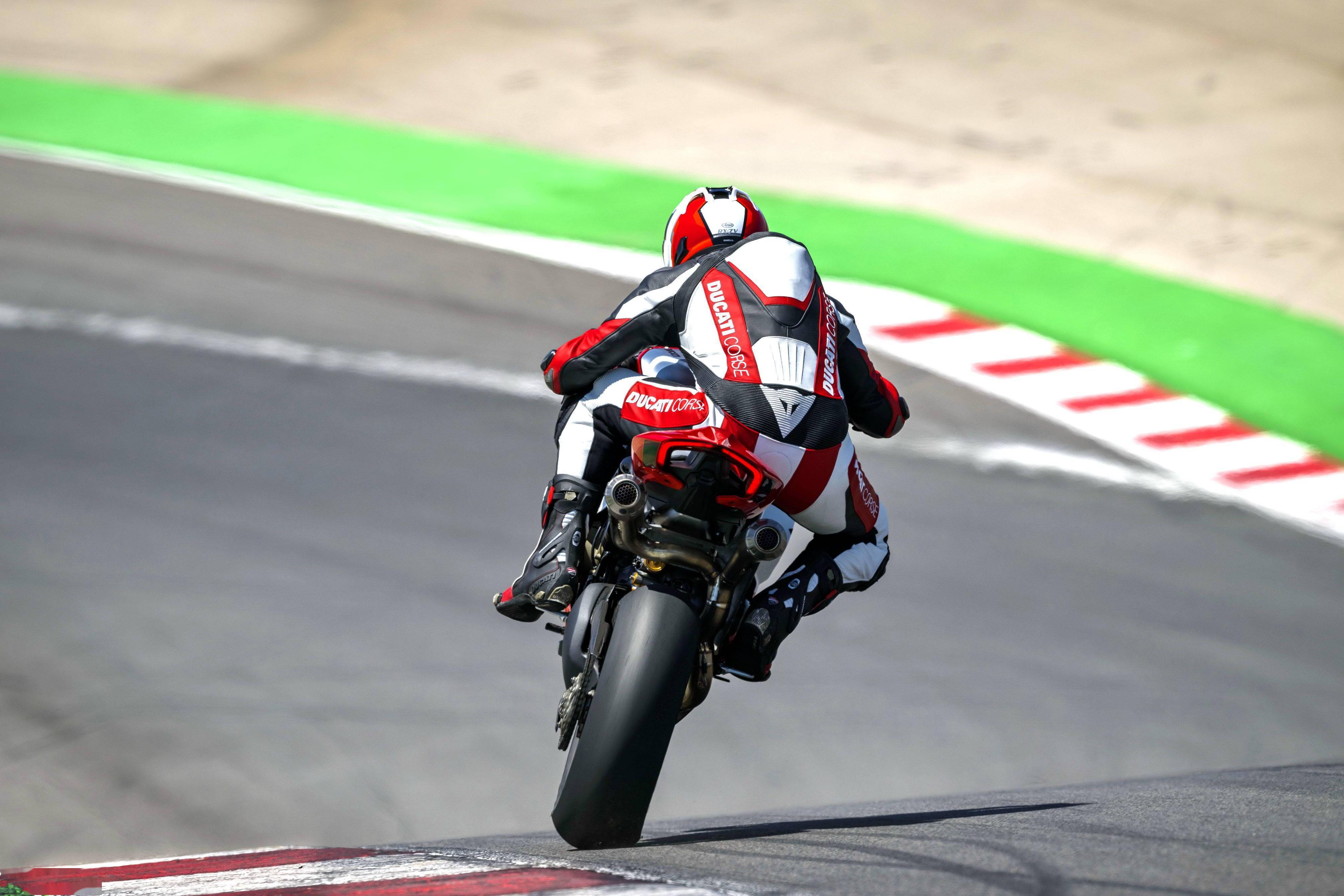 杜卡迪 2023 panigale v4 r 户外特写_搜狐汽车_搜狐网