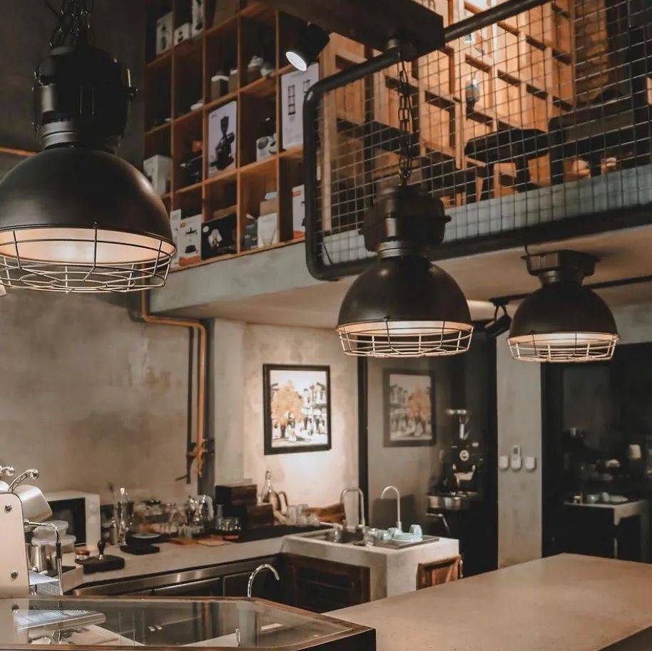 4-the-third-house-thanh