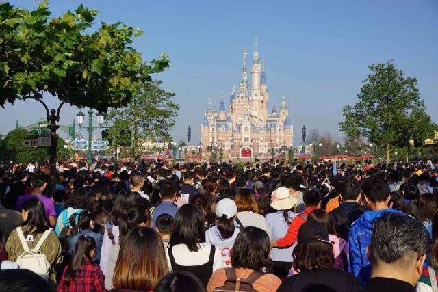 中国旅游吸金力：迪士尼、环球影城之后，又一知名主题公园要来了