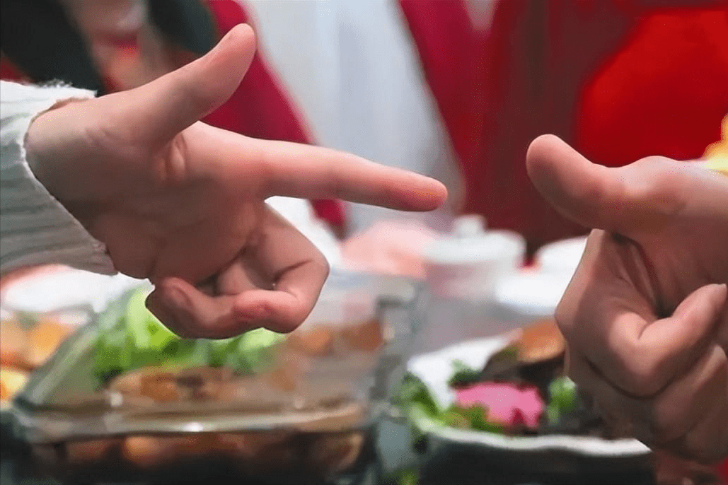 喝酒划拳,大家都会喊的五魁首究竟啥意思?