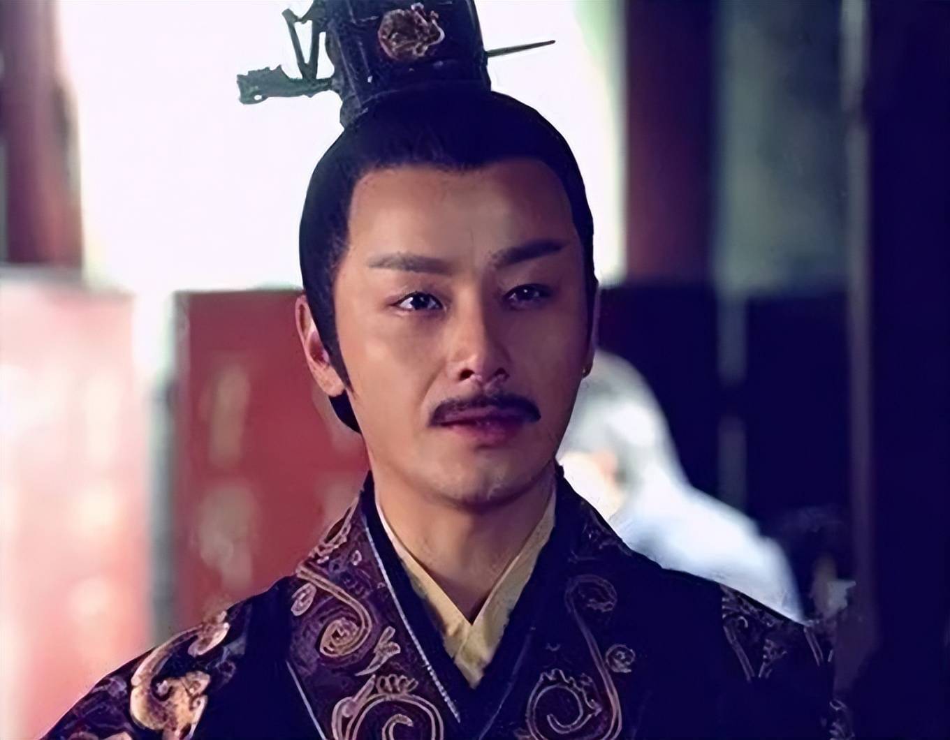 这个武将熬死了秦始皇,熬死了刘邦,熬死自己儿子,最终熬成皇帝_赵佗