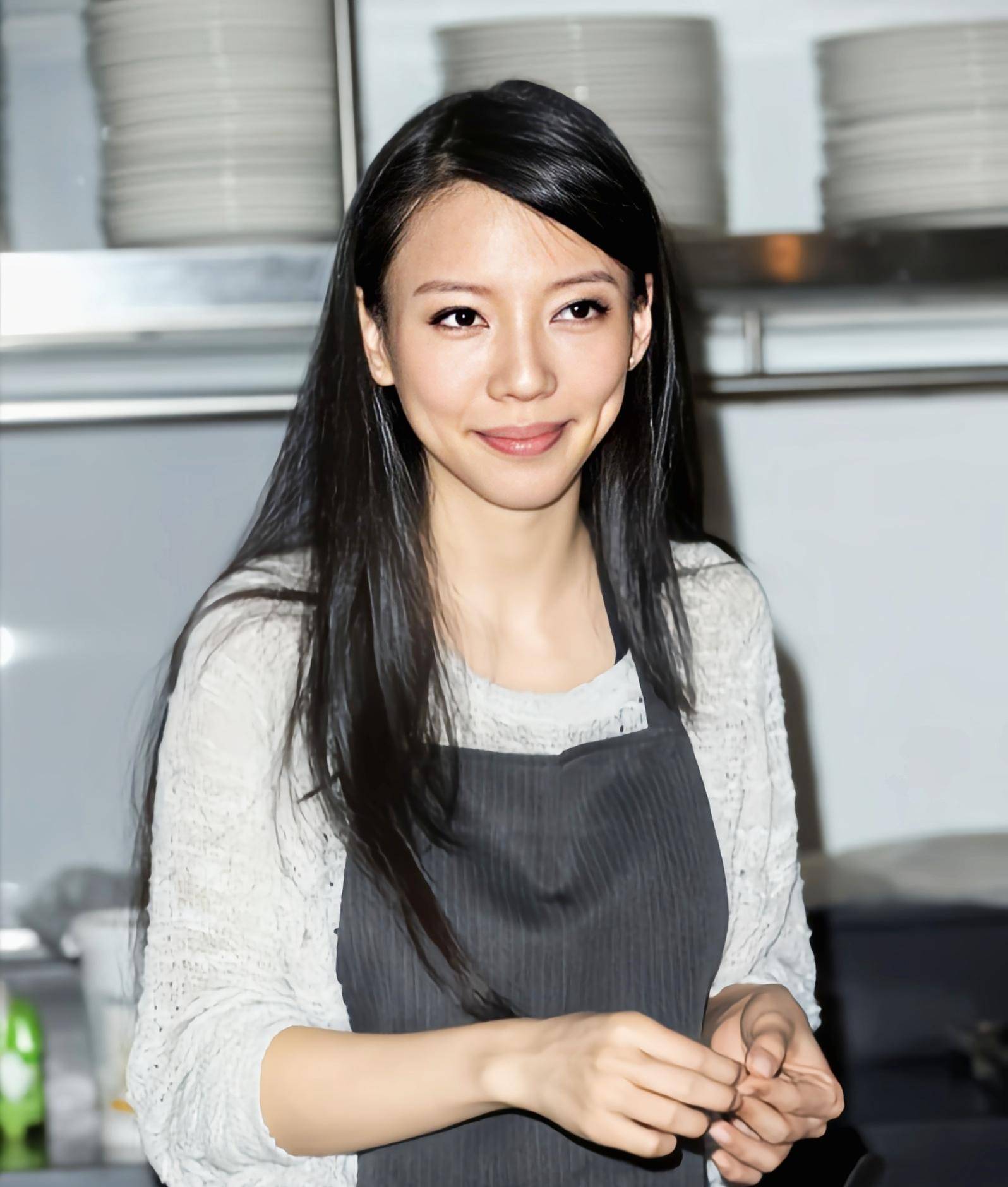 与妻子离婚,短短一年的时间,王力宏直接从华语乐坛的顶流变成了路人甲