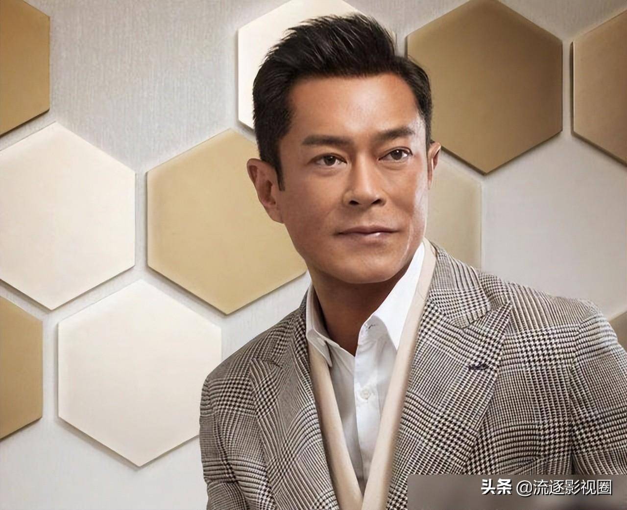 《寻秦记》和《神雕侠侣》的时候确定这个叫"平平无奇"的长相吗?