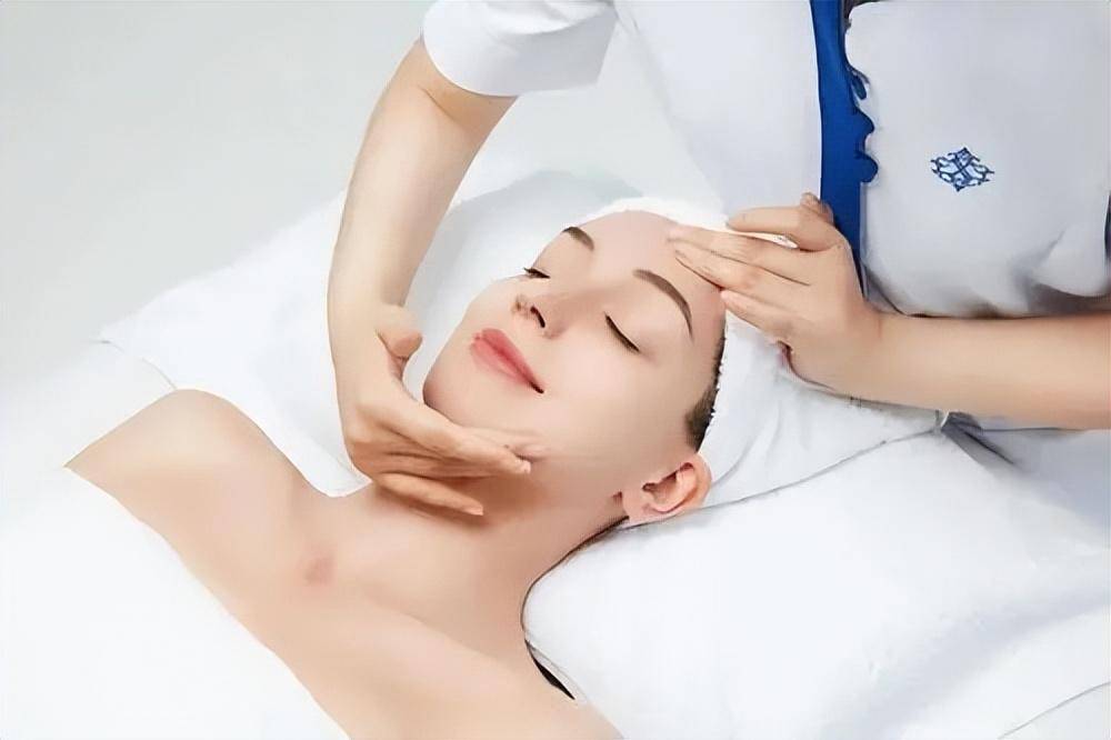 救星水光焕肤来啦_夏天_屏障_角质