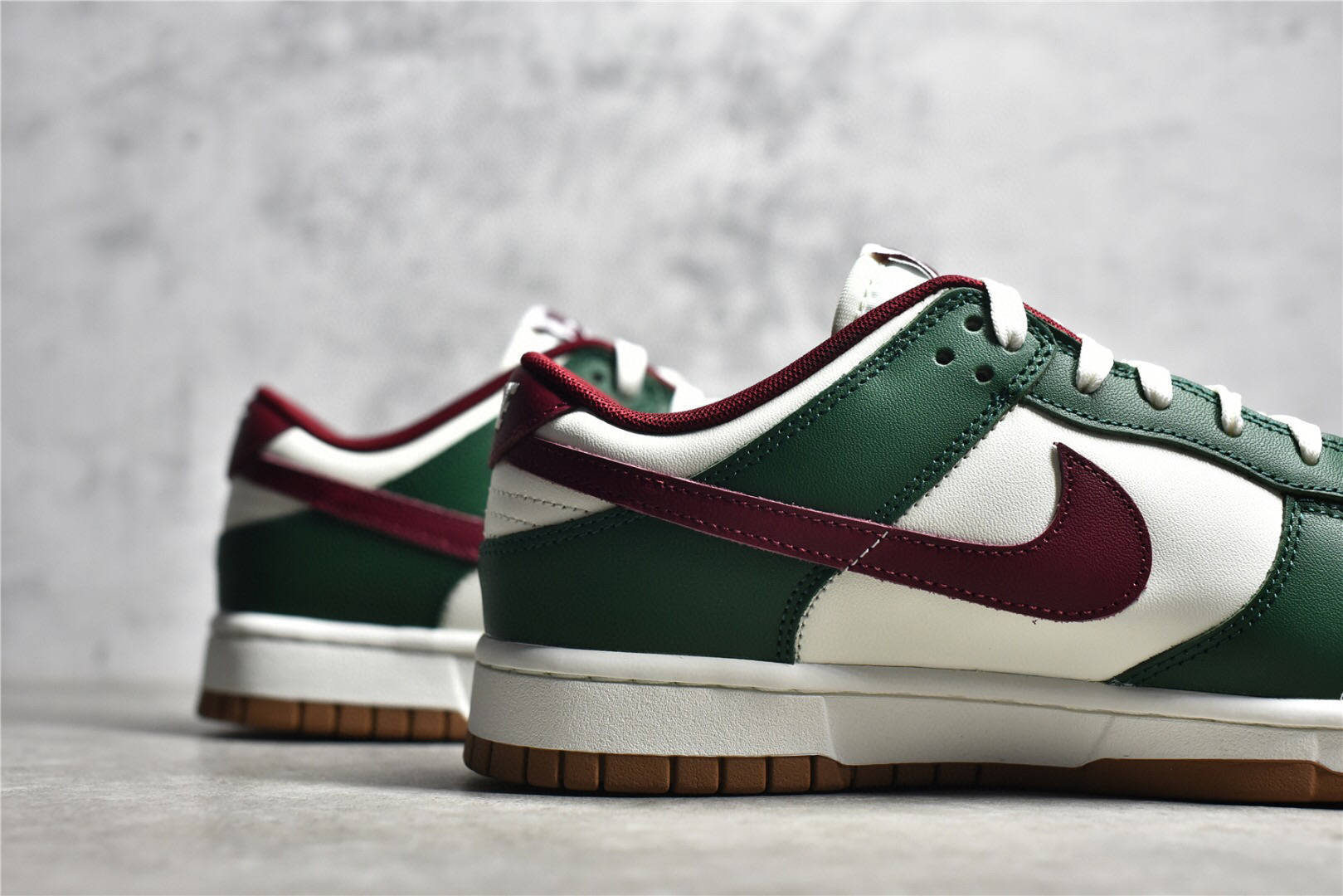 耐克酒红白绿 nike dunk low gorge green 乔治绿低帮运动鞋_白色