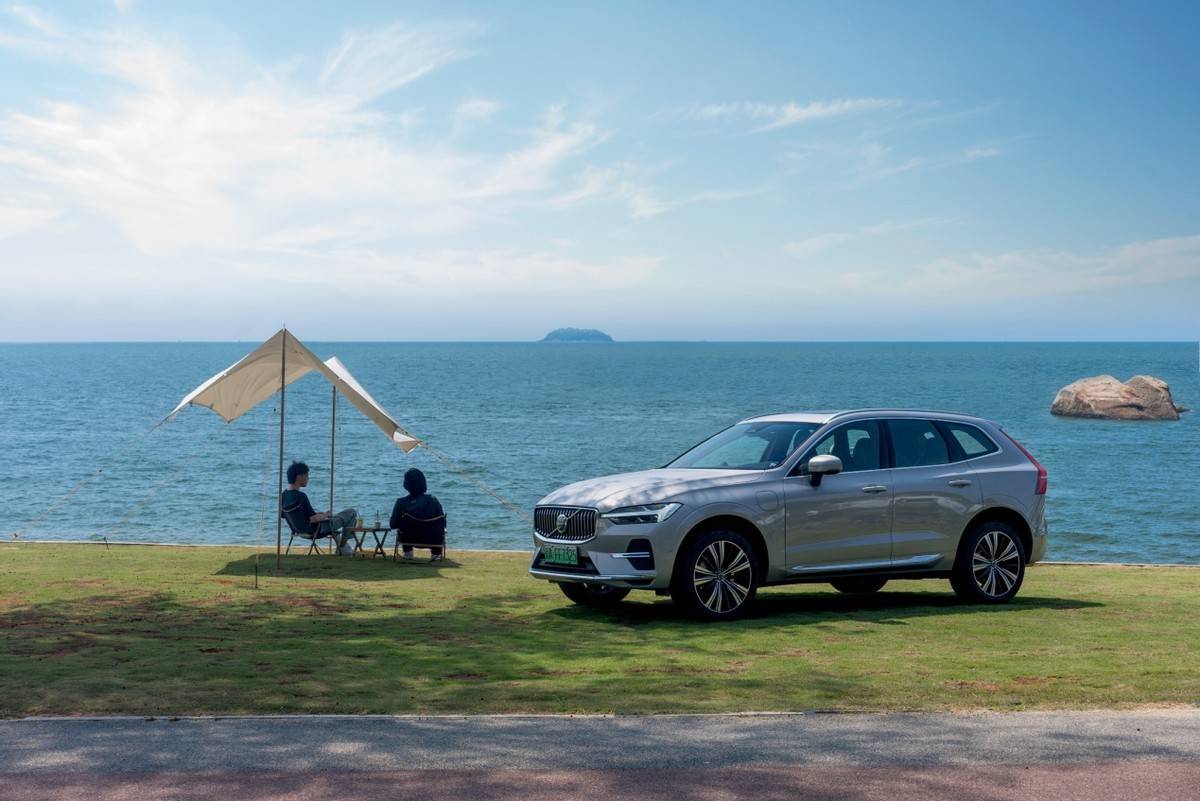 沃尔沃xc60桌面壁纸图片