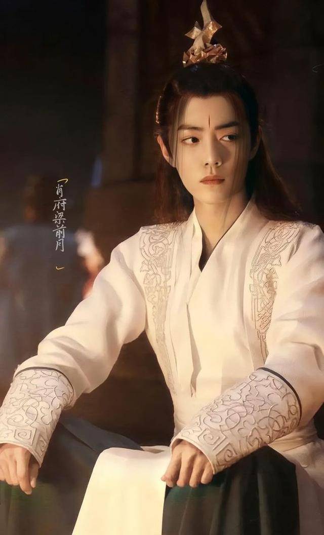 肖战热巴被曝合作《帝皇书》,网友十分期待_作品_消息_气质