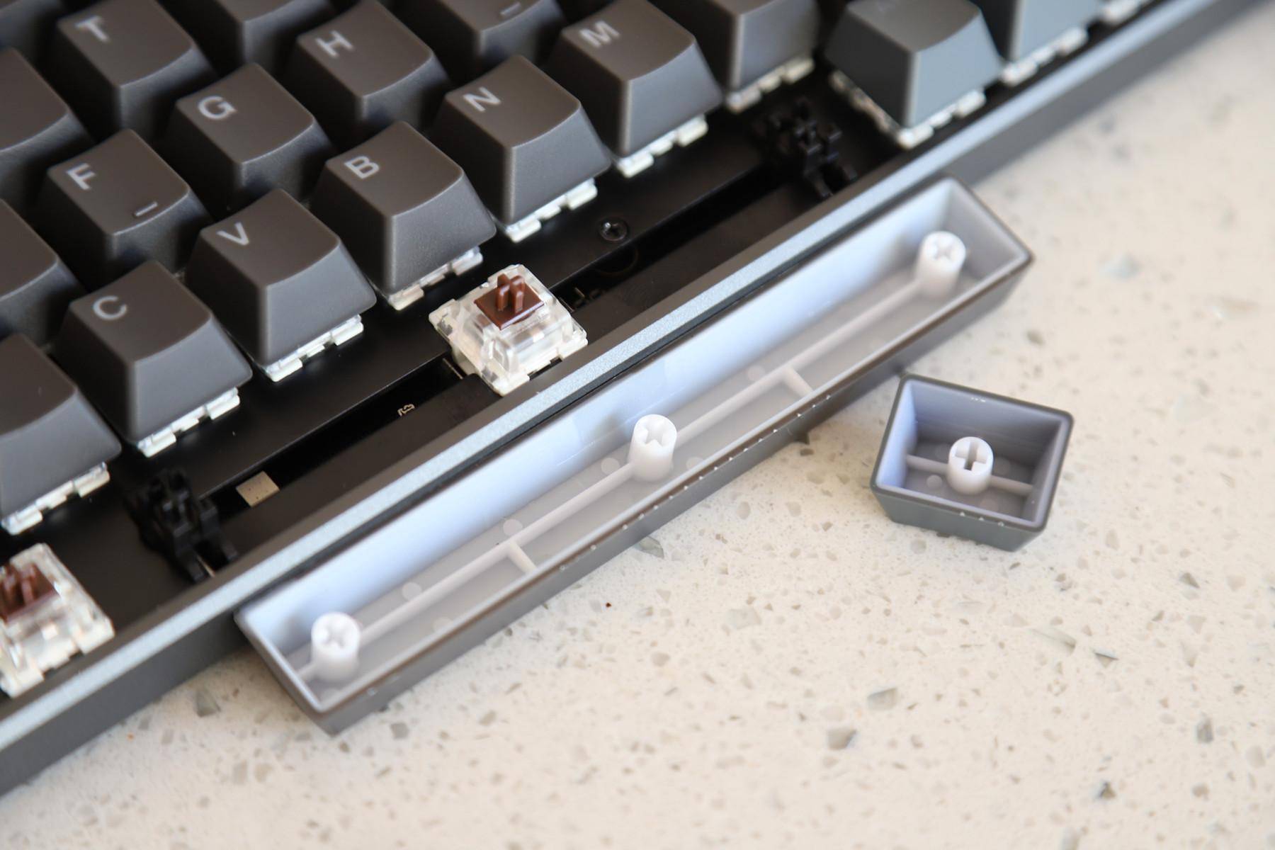 打造简洁桌面利器，84键雷柏V700-8A蓝牙机械键盘评测