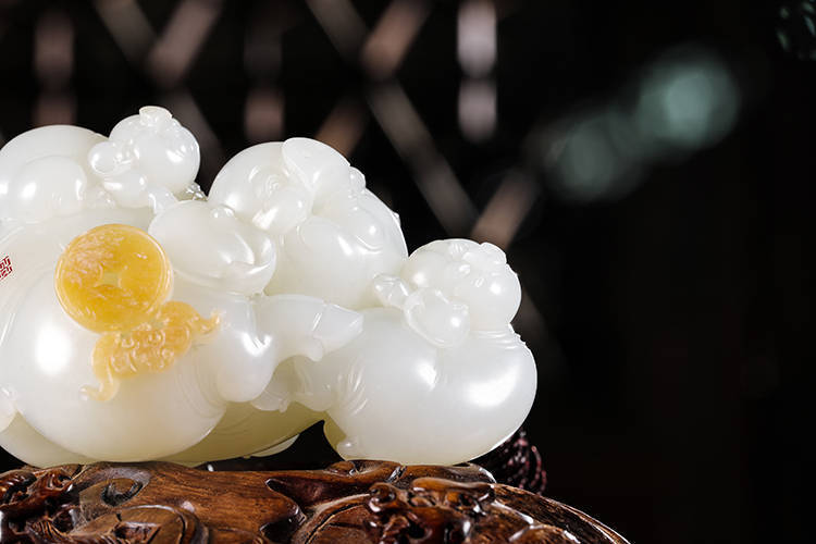 「璞玉雅藏」和田籽料 熊明星玉雕《诸事如意》鉴赏_作品_朝隆_结构