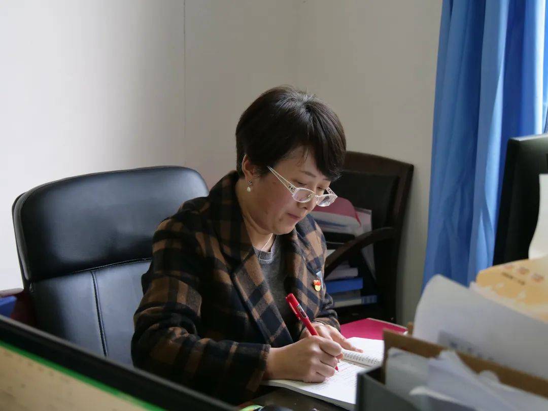 为国育才黑水县初级中学冯晓梅:为党育人2阿坝州公路管理局小金分局日
