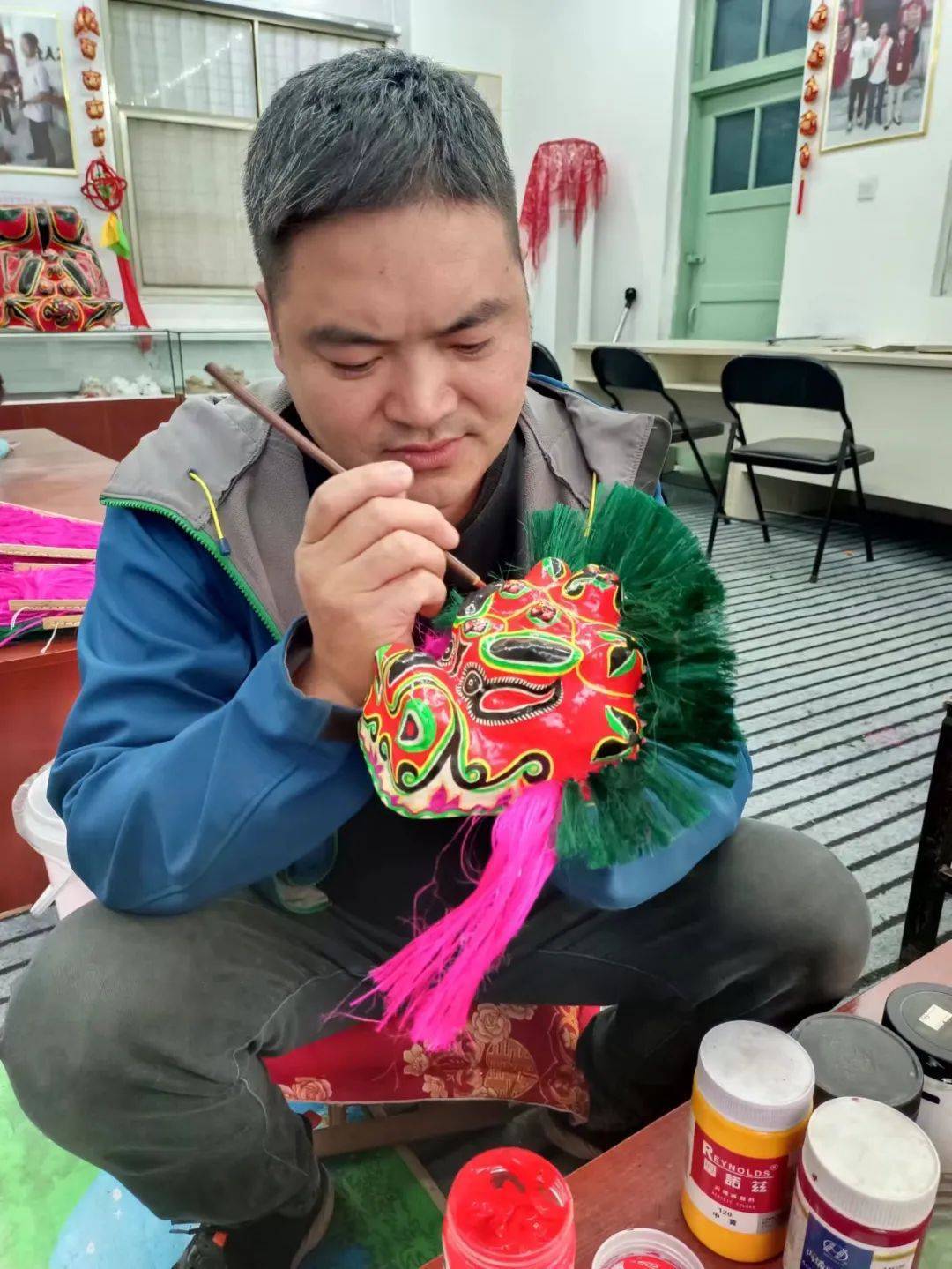 7邳州纸塑狮子头理发简称剪发又名头发护理
