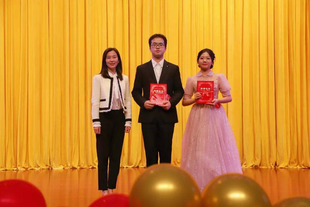 杨佳懿最佳上镜奖江沁楠最具风采奖陈怡宁最佳人气奖曾子偌热血青春用