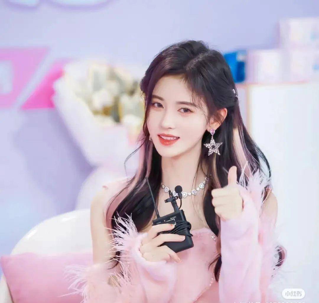 鞠婧祎:变美之路没有上限_照片_一身_美女