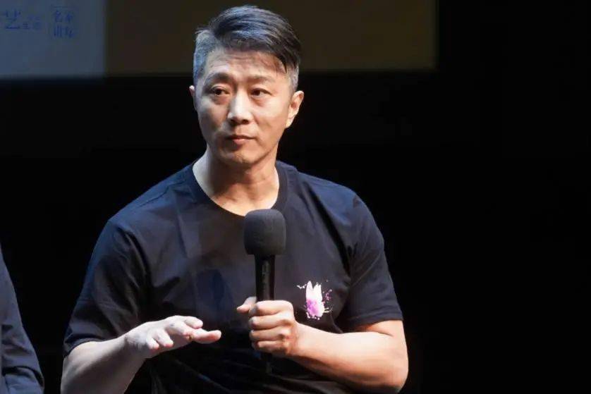 活动回顾丨吴正丹,魏葆华:把最浪漫的时光留在舞台上_杂技_天鹅_广州