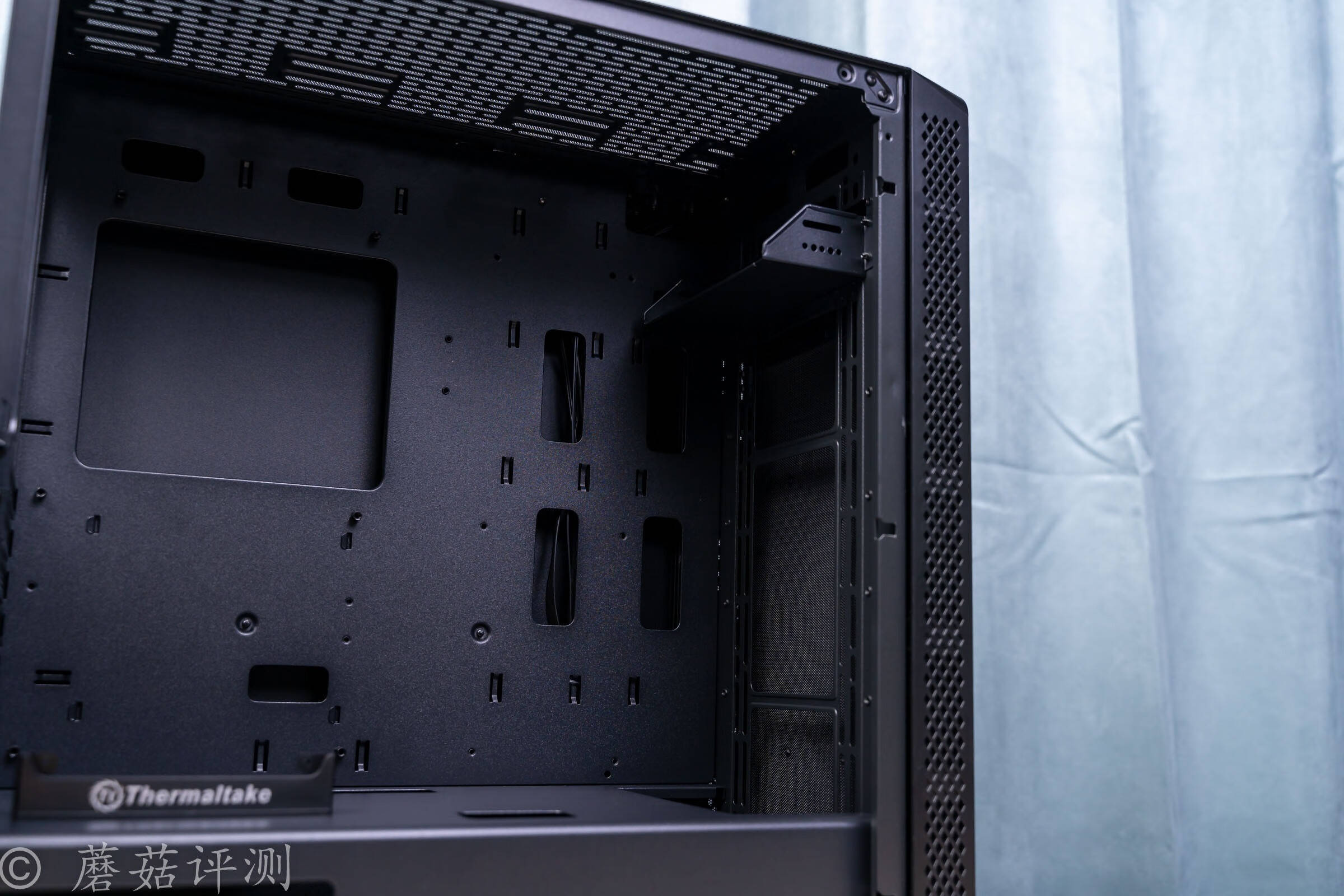 低调沉稳,安静冷静,tt(thermaltake)启航者s5 plus机箱 评测_电源