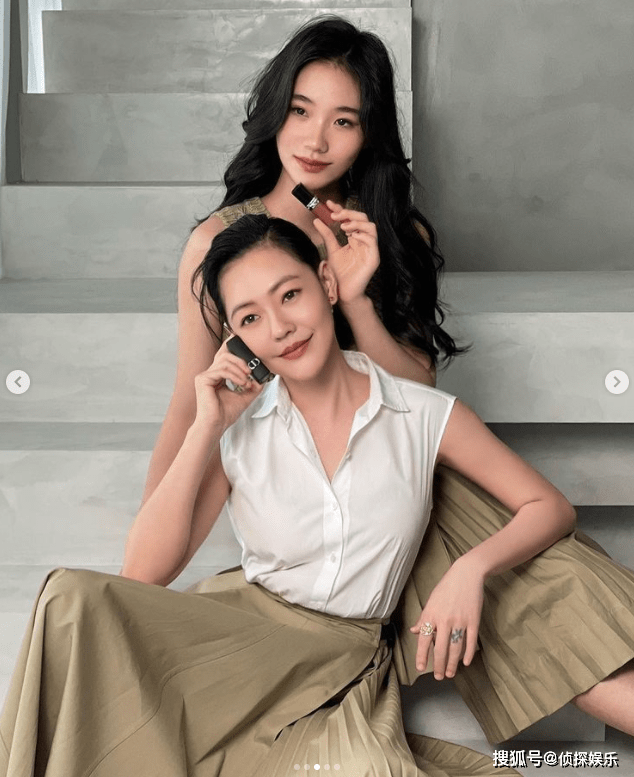 小S二女儿晒自摄影，14岁许韶恩妆发成熟，露齿笑标致诱人星范足