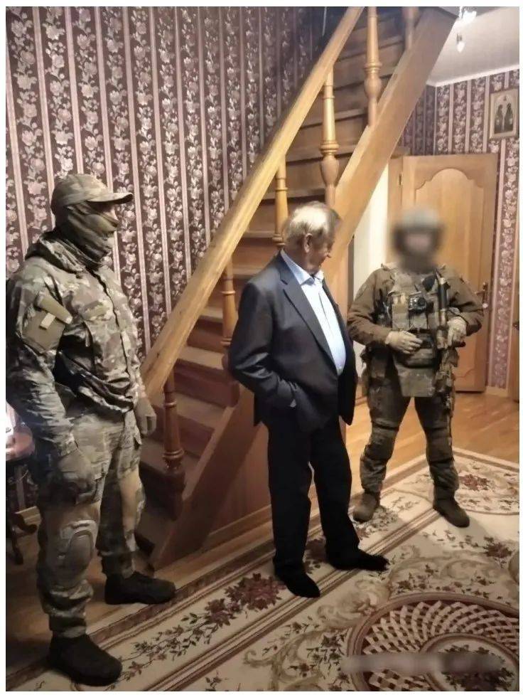 乌媒：乌克兰马达西奇公司负责人在扎波罗热被捕，被控犯有叛国罪