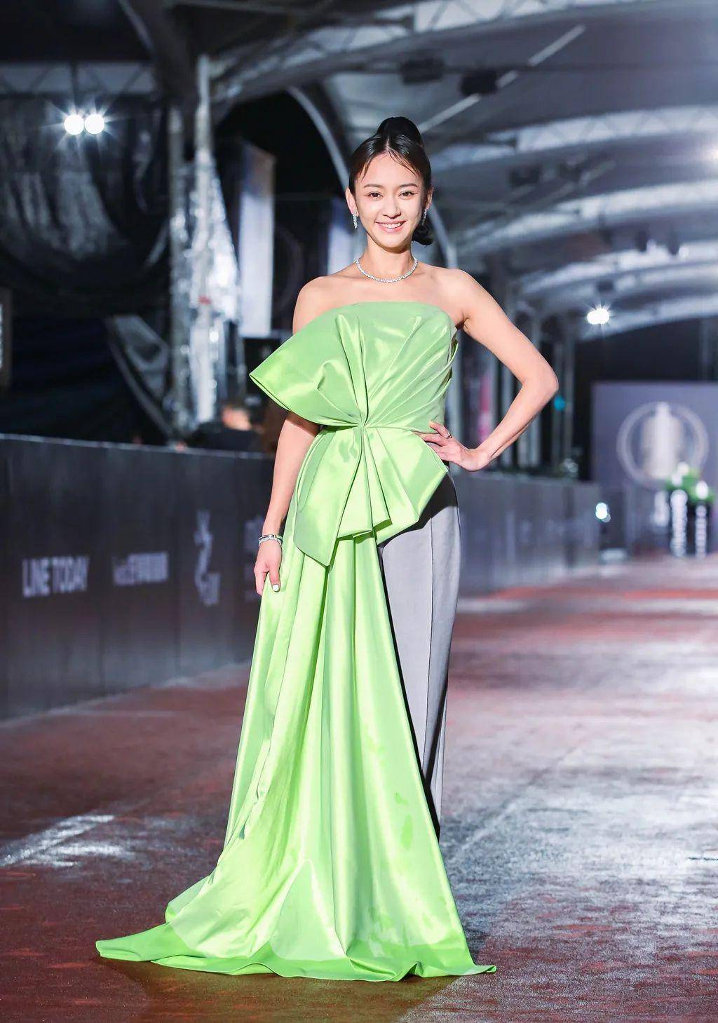 金钟奖第二场红毯:45 林心如杨谨华身材苗条,陈意涵略显憔悴_裙子