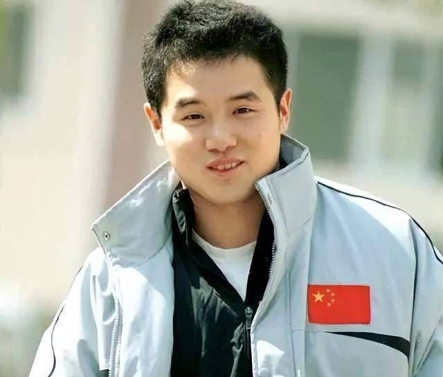 抗韩英雄刘国正:为国乒效力28年,30岁娶小9岁娇妻,已入职清华_乒乓球