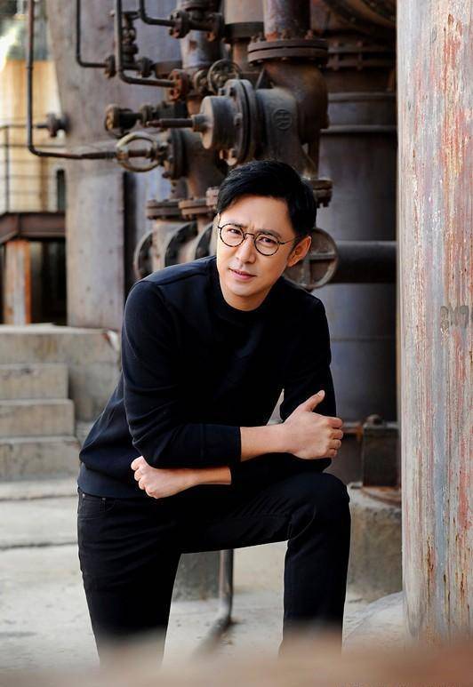 45岁的高鑫竟还有少年模样!