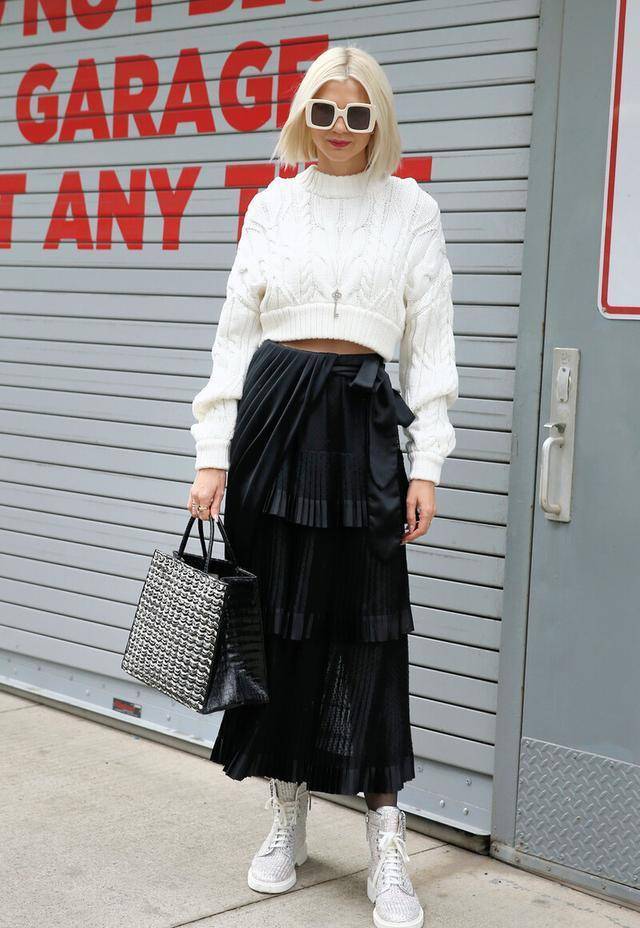 白色针织衫的5种搭配,时髦个性咋穿咋美_时尚_牛仔裤_感觉