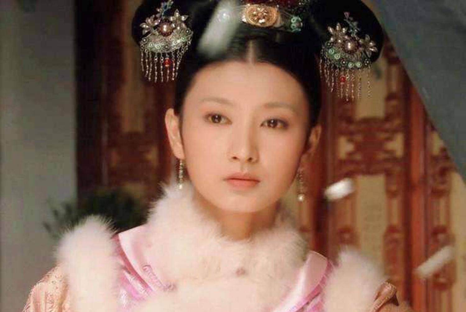 "沈眉庄"斓曦晒素颜近照,36岁古风气质不减,曾为爱嫁音乐才子_作品