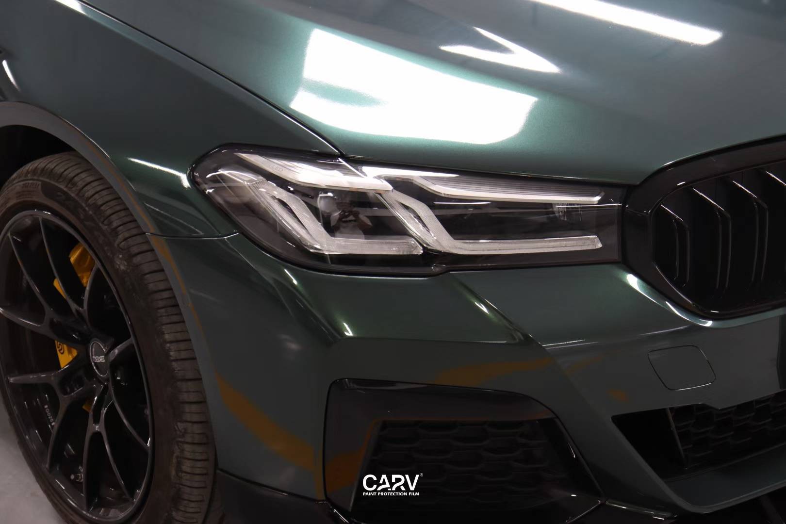 宝马5系卡孚改色膜哥特兰绿,很耐看的一种颜色_搜狐汽车_搜狐网