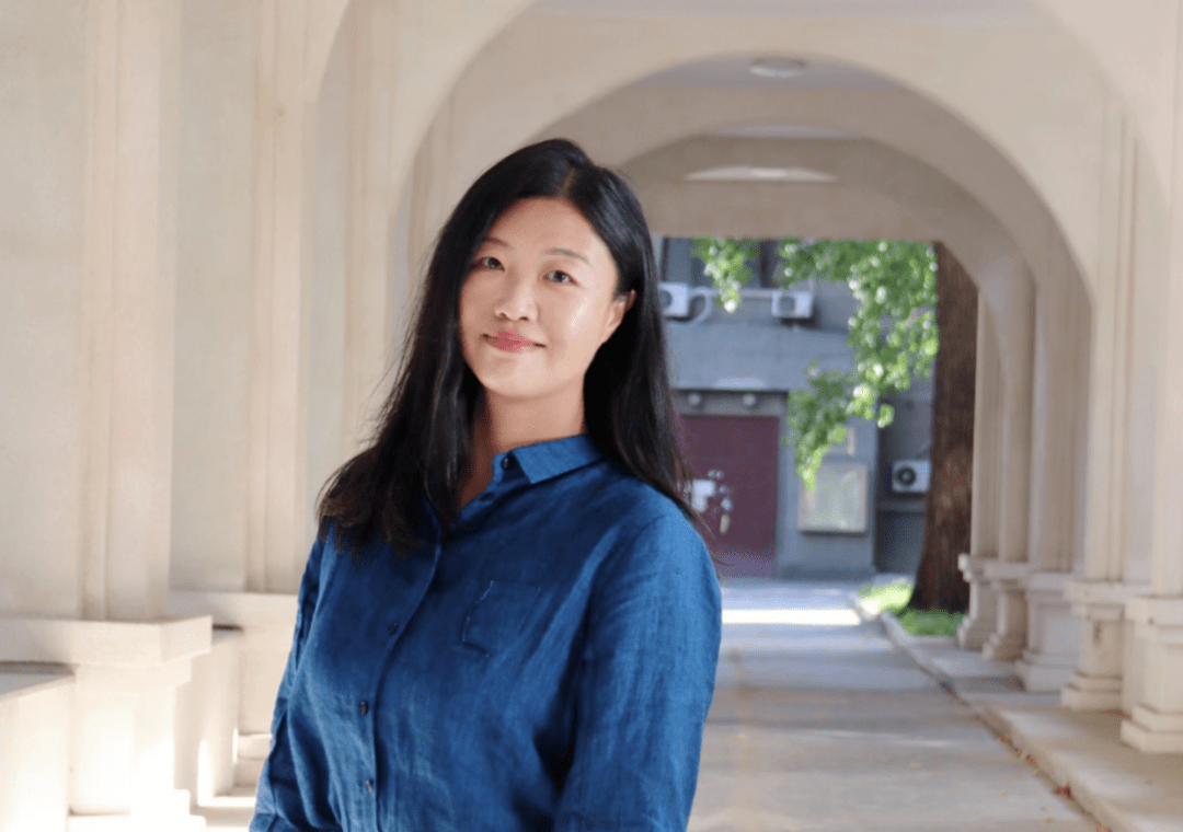 在本次讲座中,我们有幸请到了我校积极心理体检中心副研究员冯蓉老师