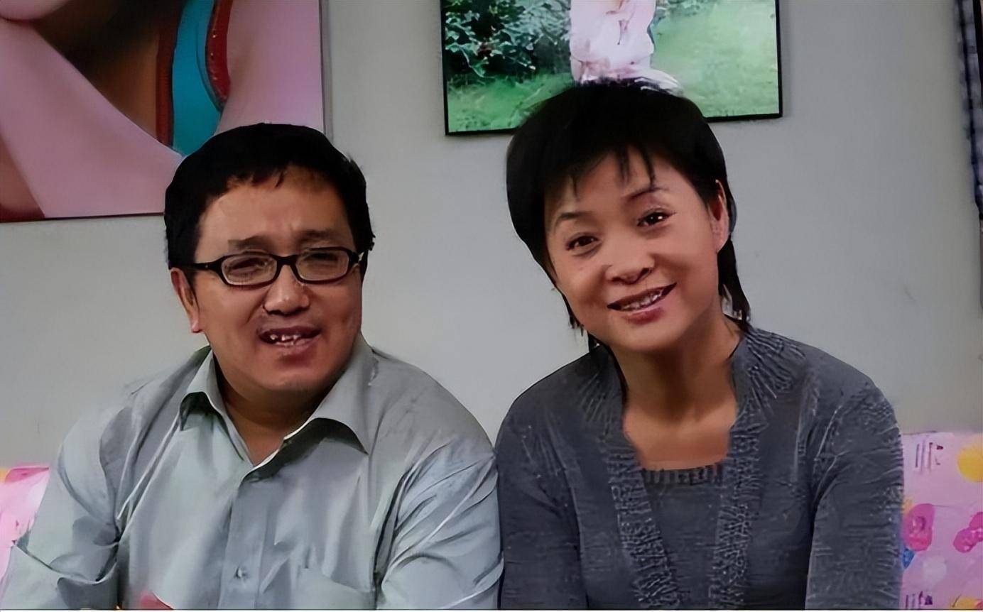 演员句号:再婚娶小11岁妻子,让丧子的岳父母不再流泪_兆杰_喜剧_观众