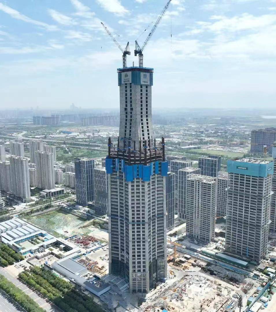 99米,规划中),深圳世茂深港国际中心(接近500米),中山108国际金融中心