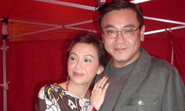 63岁余安安庆生,曾因婆媳不和被周润发赶出家门,前任还有尔冬升