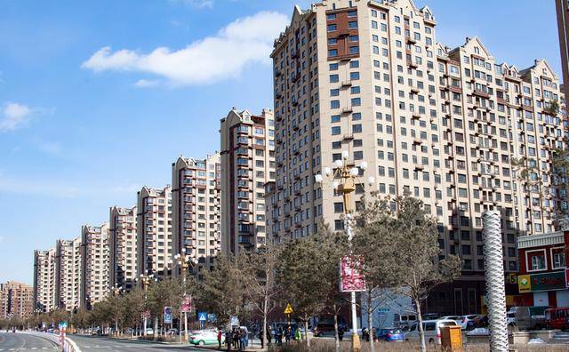 第一批去鹤岗买房的人走了大半 工资实在太低了_工作_房子_收入