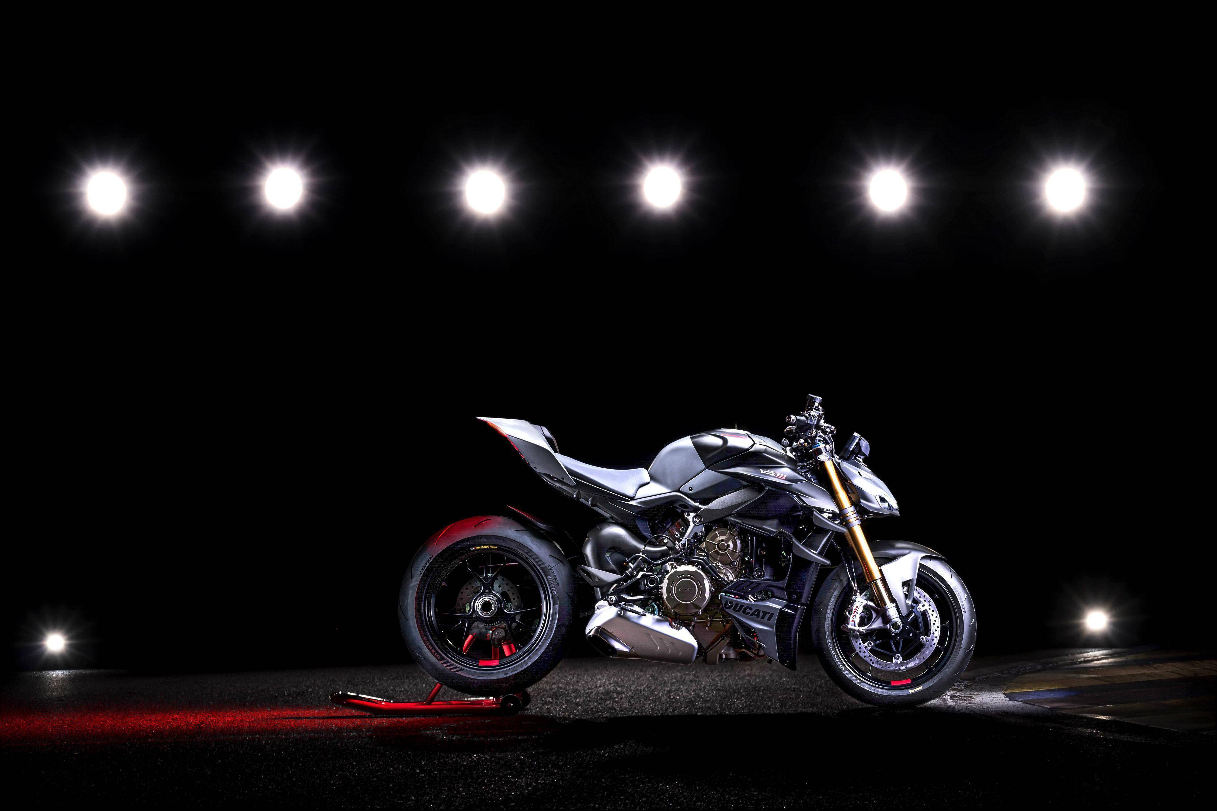 杜卡迪 2023 streetfighter v4 s 户外特写_搜狐汽车_搜狐网