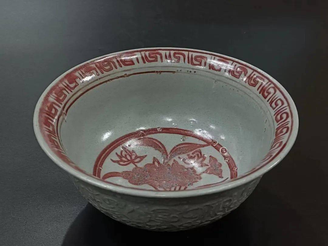 这两只元代瓷碗:你更喜欢哪一只_cm_东西_全品