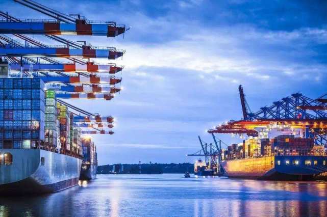德国政府批准中资入股汉堡港，但设置了条件：剥离中企运营决策权