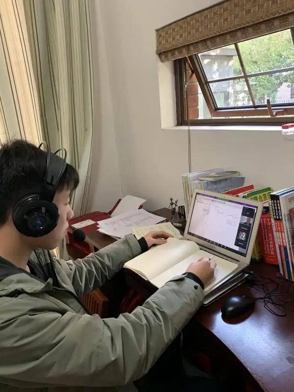 大学网课没刷机(大学生网课没刷完有什么影响)