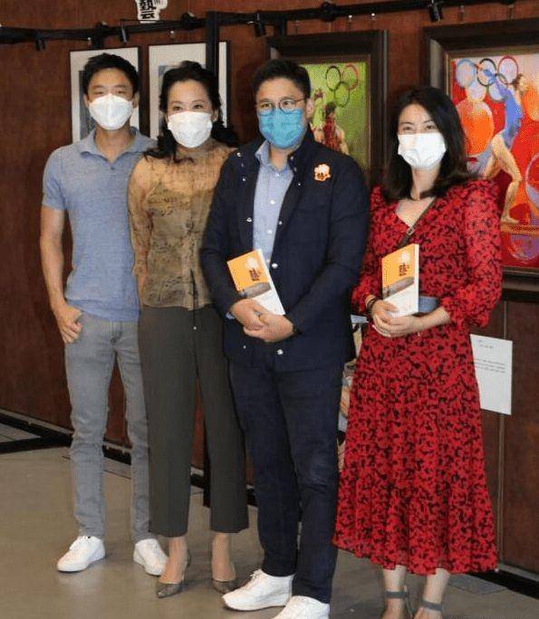 朱玲玲喜迎生日,和郭晶晶同框像姐妹,三个儿子一起为她庆生_罗康瑞