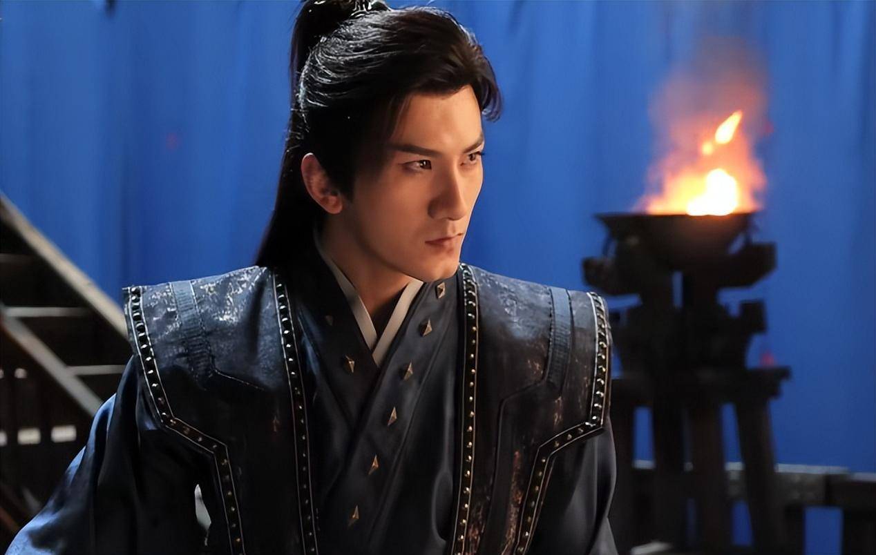 《不祥纹莲花楼》官宣，躲过成毅，我却被34岁的男三号冷艳了