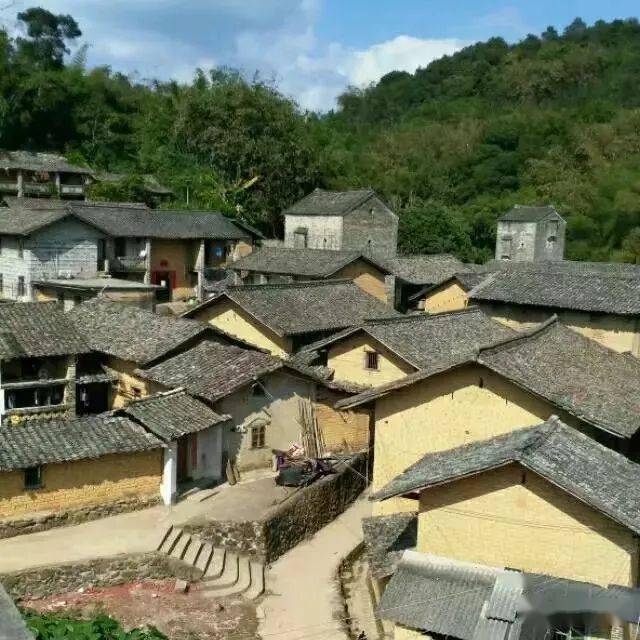 平睦梁村这里曾有四座百年炮楼,如今仅剩一座,发生了什么?