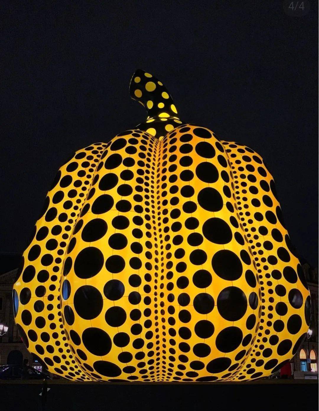 这些迷人的女艺术家们_作品_索拉_芭芭拉·克鲁格