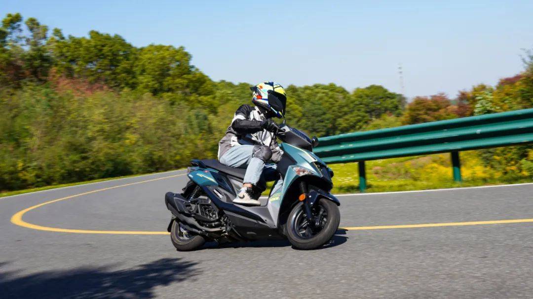 16800元的跑山神器—三阳jet150sl摩智测评_搜狐汽车_搜狐网